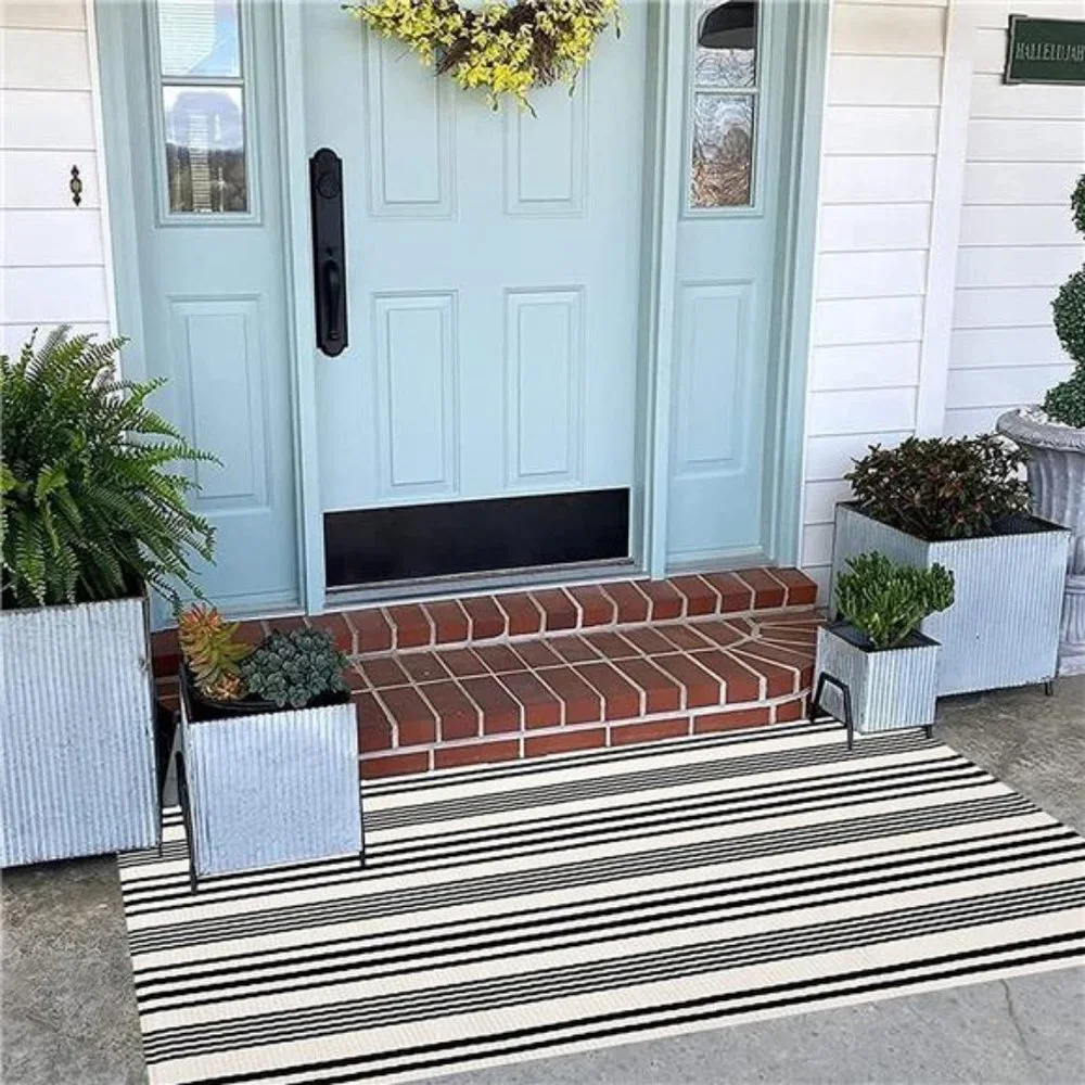 Black & White Striped24'' x 51'' Front Porch Rug Hand-Woven Machine Washable Mat